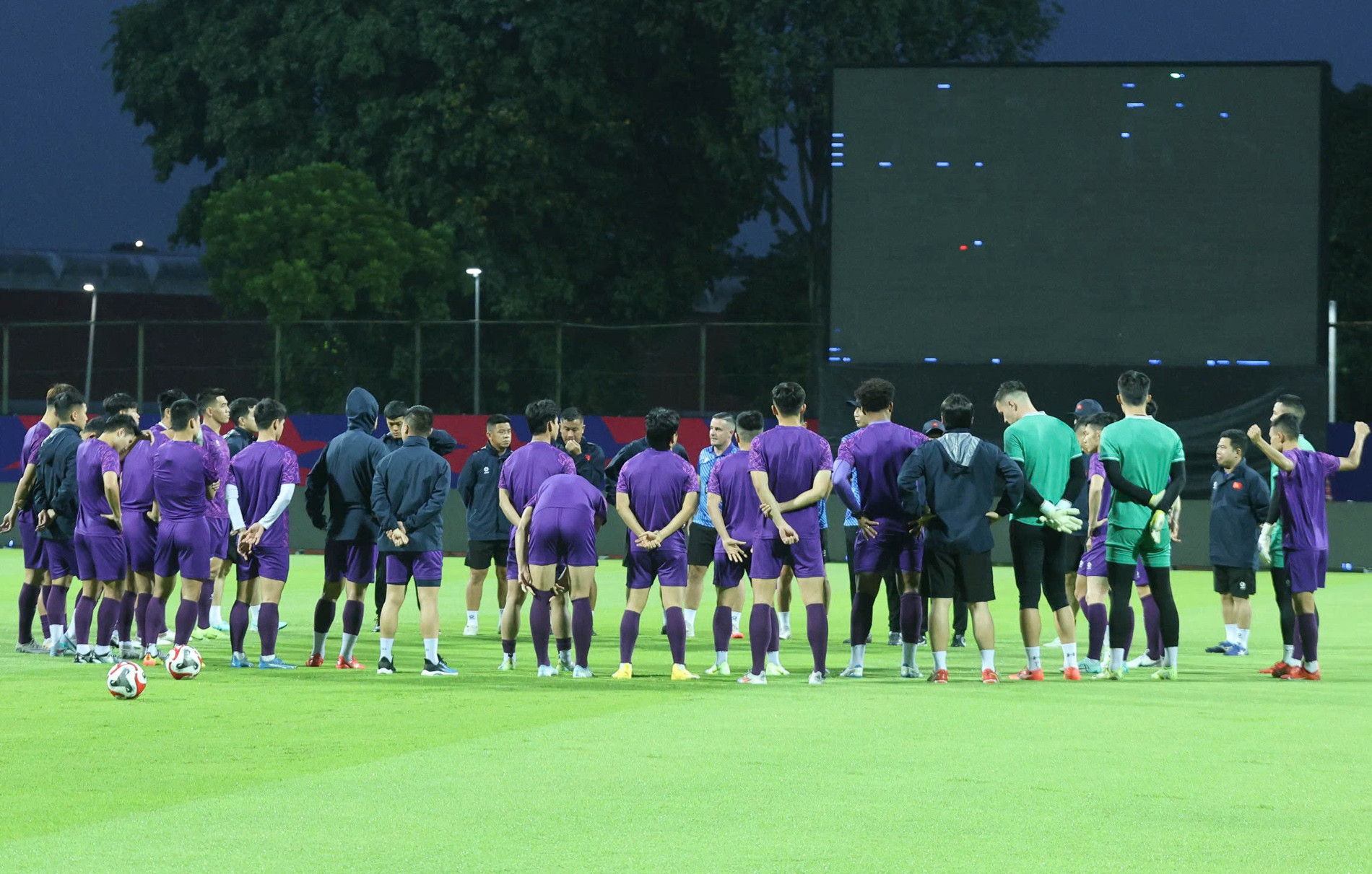 tuyen viet nam 8.jpg