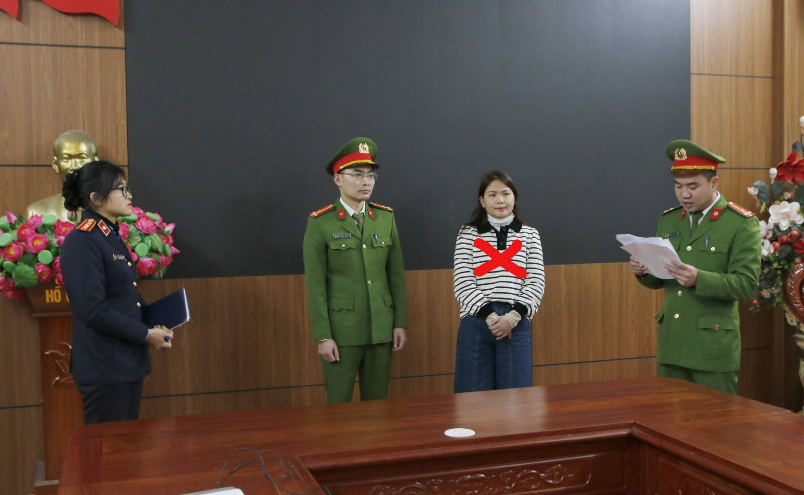 Cơ quan Cảnh sát điều tra ra quyết định khởi tố bị can, bắt tạm giam đối với Bùi Thị Thanh Nhài (đánh dấu x).jpg