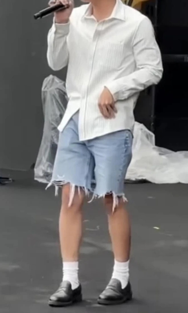 HIEUTHUHAI, Michael Jackson, cong nuong Diana, tat mang giay tay, tat trang, doanh nhan Luong Hoang Anh anh 1