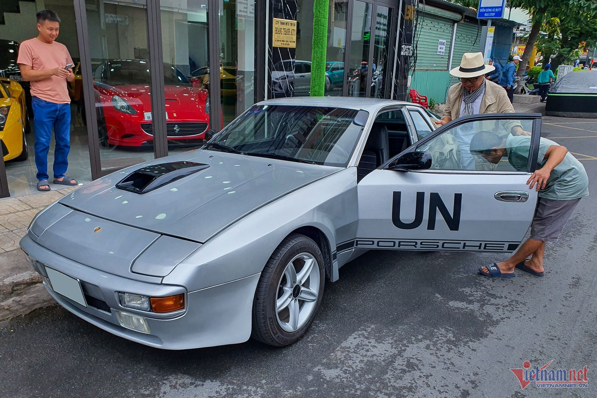 W-Porsche 944 Trung Nguyen Vietnamnet 8.jpg