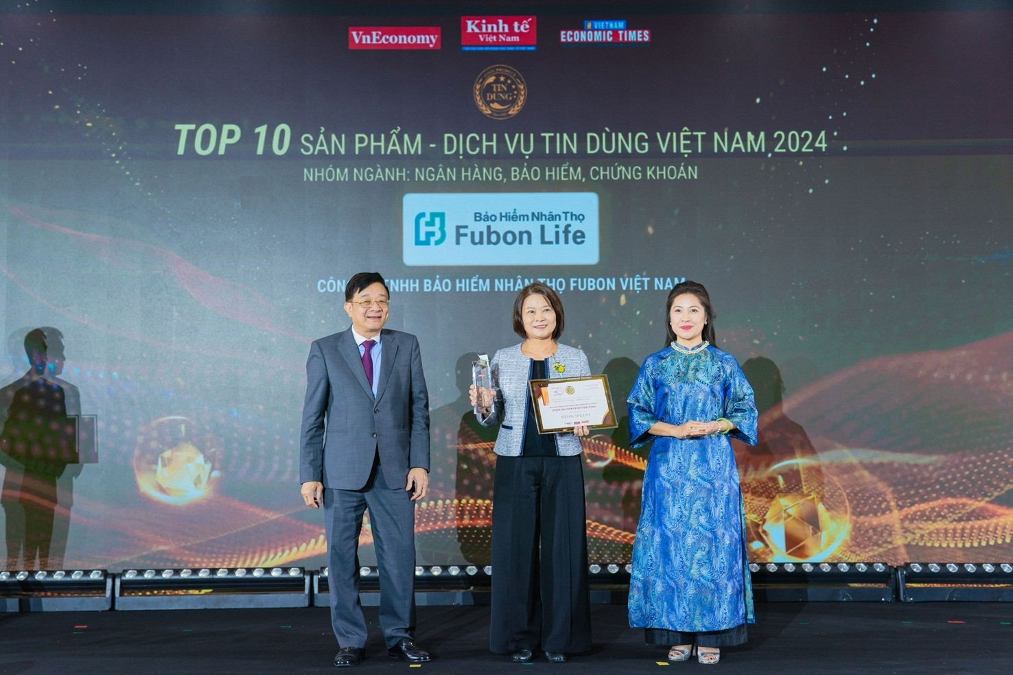 Fubon Life Việt Nam đạt Top 10 Sản phẩm - Dịch vụ Tin dùng Việt Nam 2024