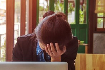 Nghỉ việc nhà nước đi làm tự do, nữ thạc sĩ bị bố mẹ từ mặt 3 năm