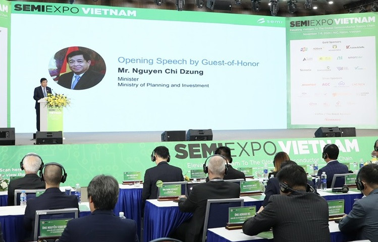 Trien lam cong nghiep ban dan.jpg