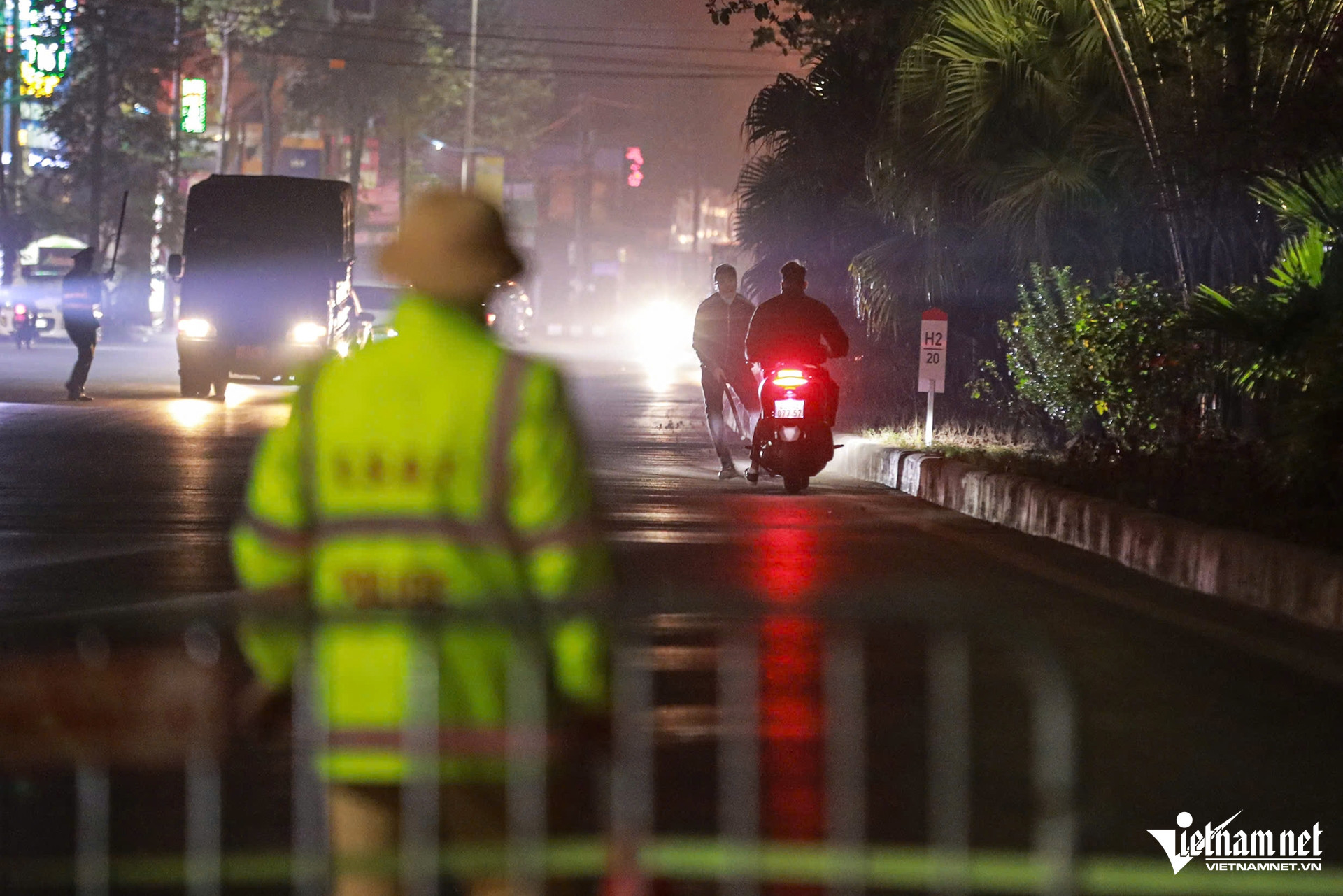 W-z6163050177324_2f1674e77266d2ee190e005fb60d4c69 copy.jpg