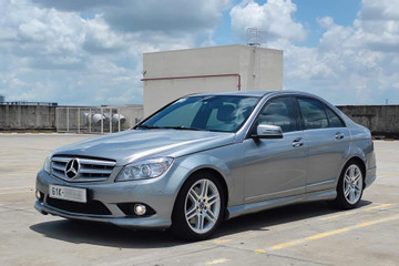 Dân buôn xả lỗ, xe sang Mercedes-Benz C 300 giá rẻ ngang xe cỏ Kia Morning