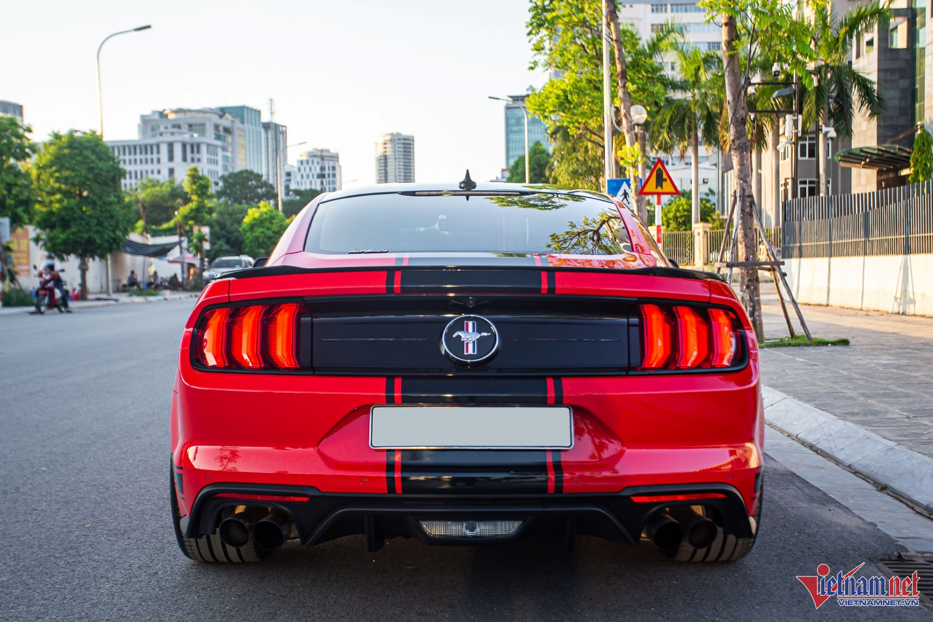 W-ford mustang 3.JPG.jpg