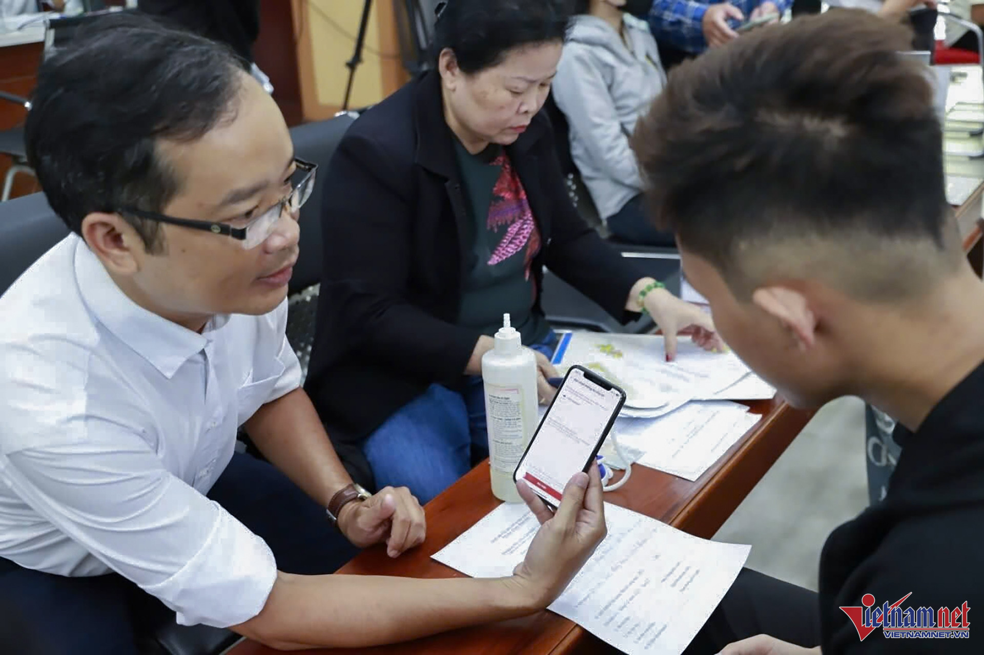 W-Hue Ly Lich Tu Phap Qua VNeID 4.jpg