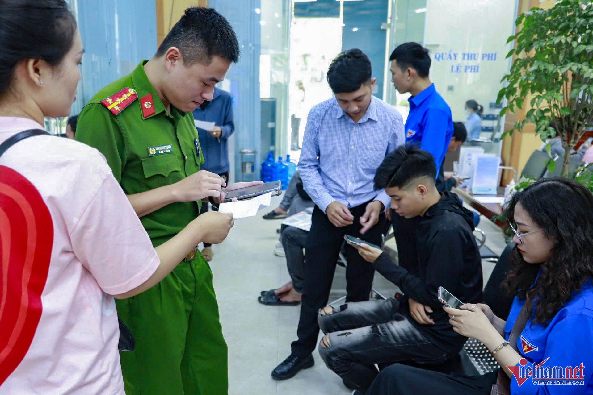 W-Hue Ly Lich Tu Phap Qua VNeID 6.jpg