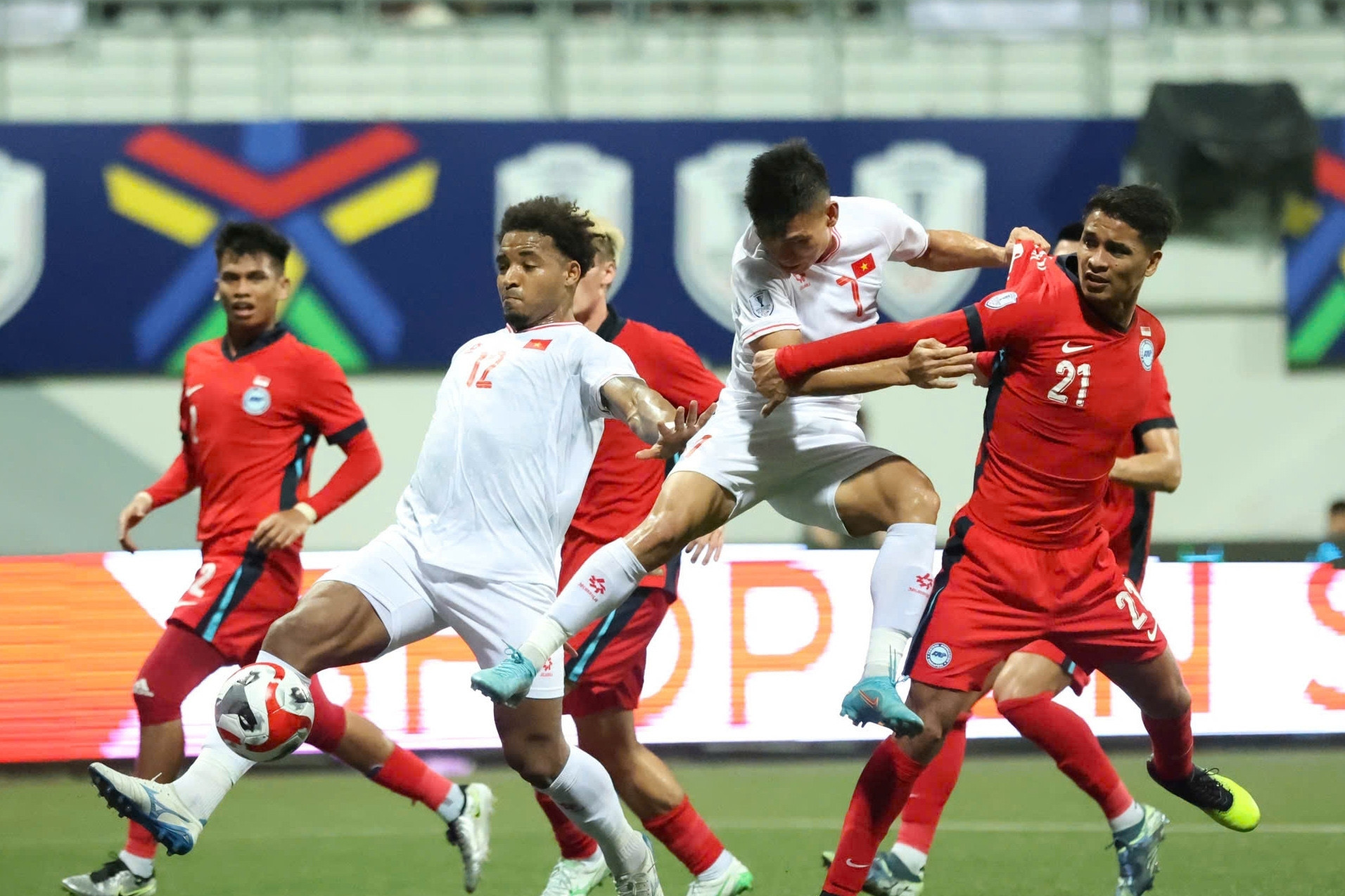 Lịch thi đấu ASEAN CUP 2024 hôm nay 29/12: Việt Nam tái đấu Singapore