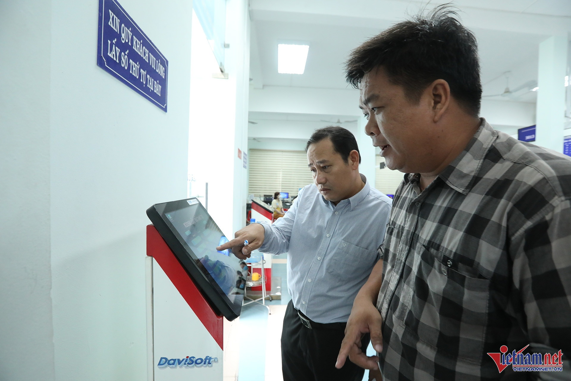 W-chinh quyen so 1.JPG.jpg