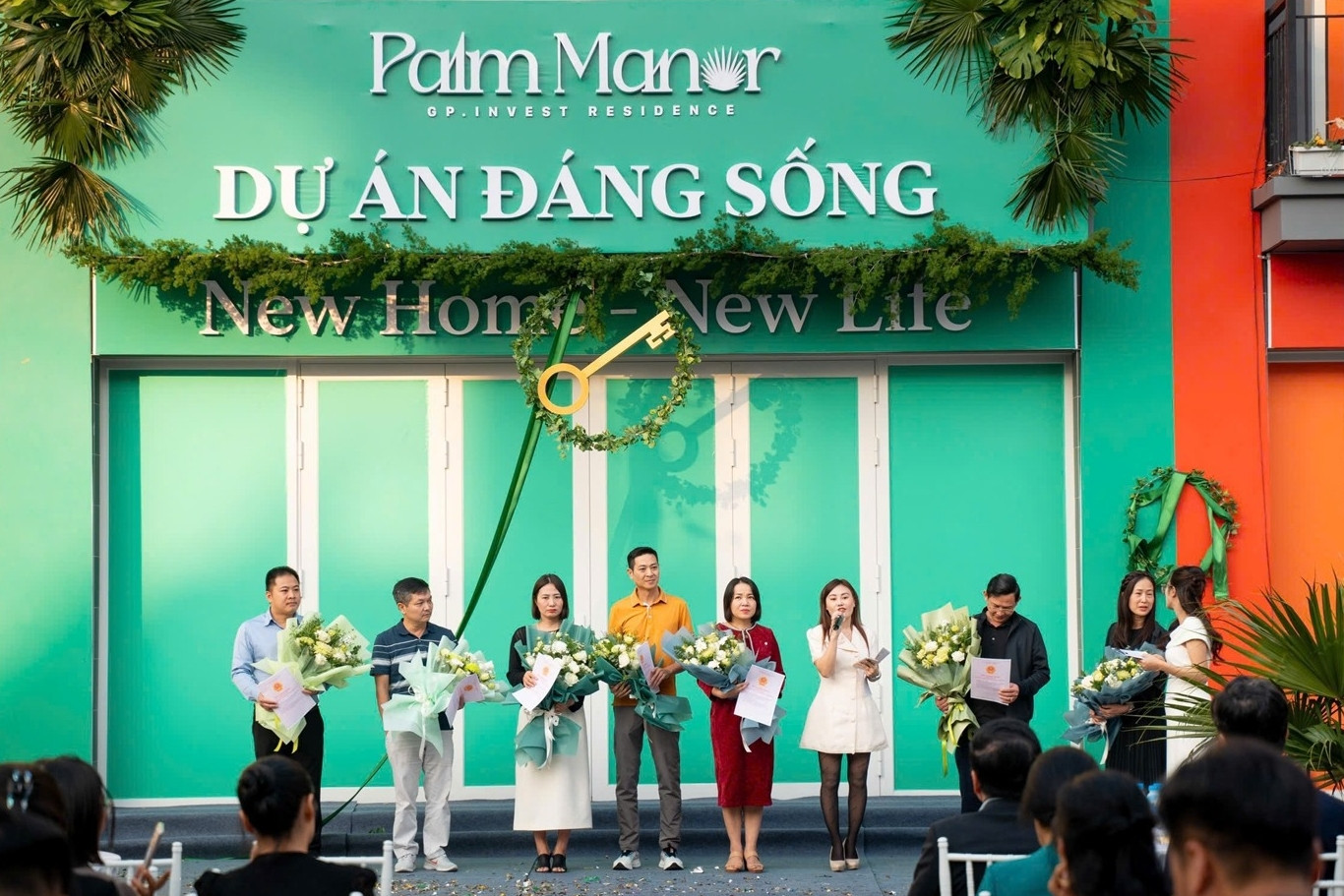 Palm Manor đón những chủ nhân đầu tiên