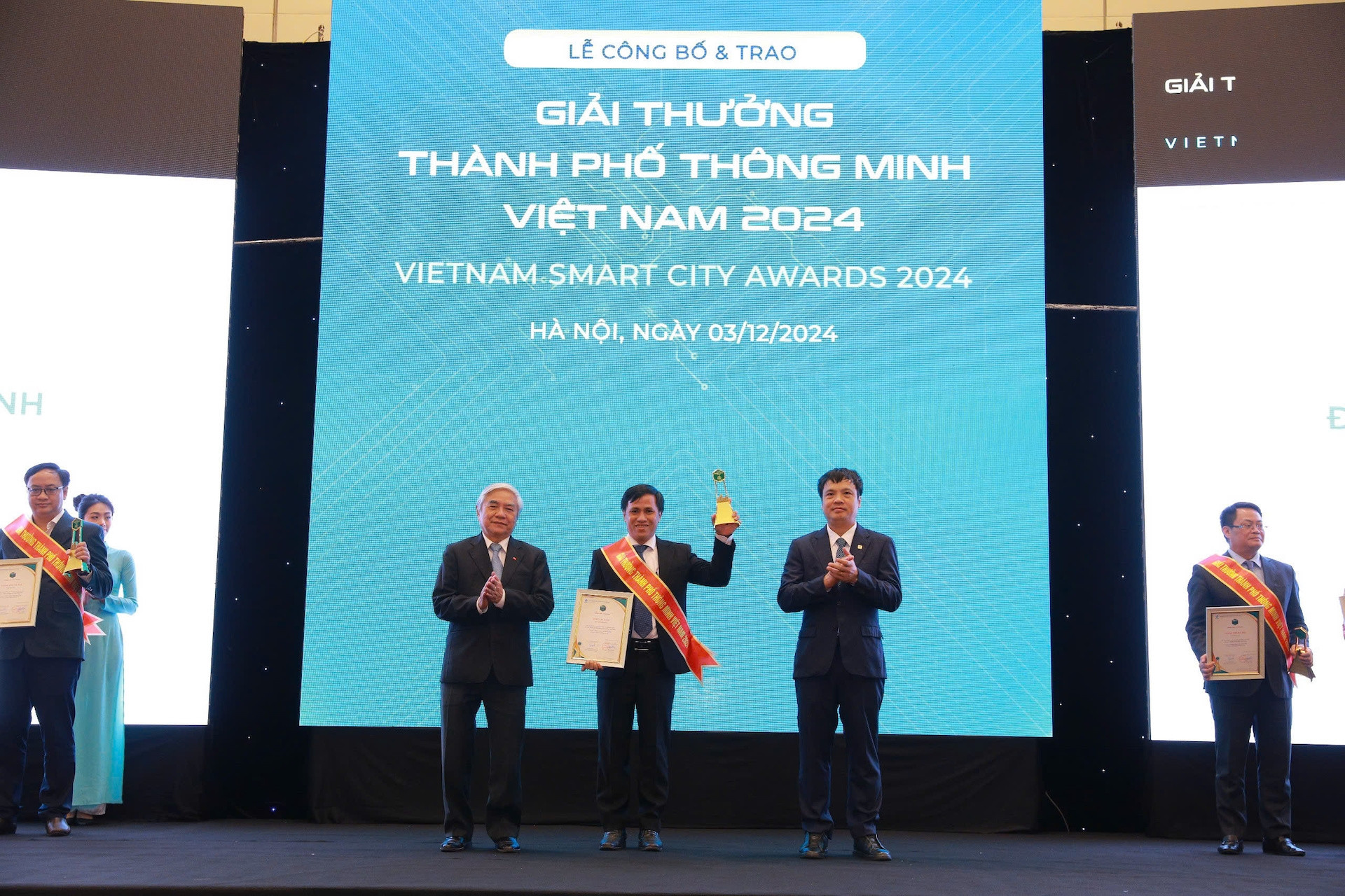 Tây Ninh vinh dự nhận giải thưởng “Thành phố thông minh Việt Nam 2024”