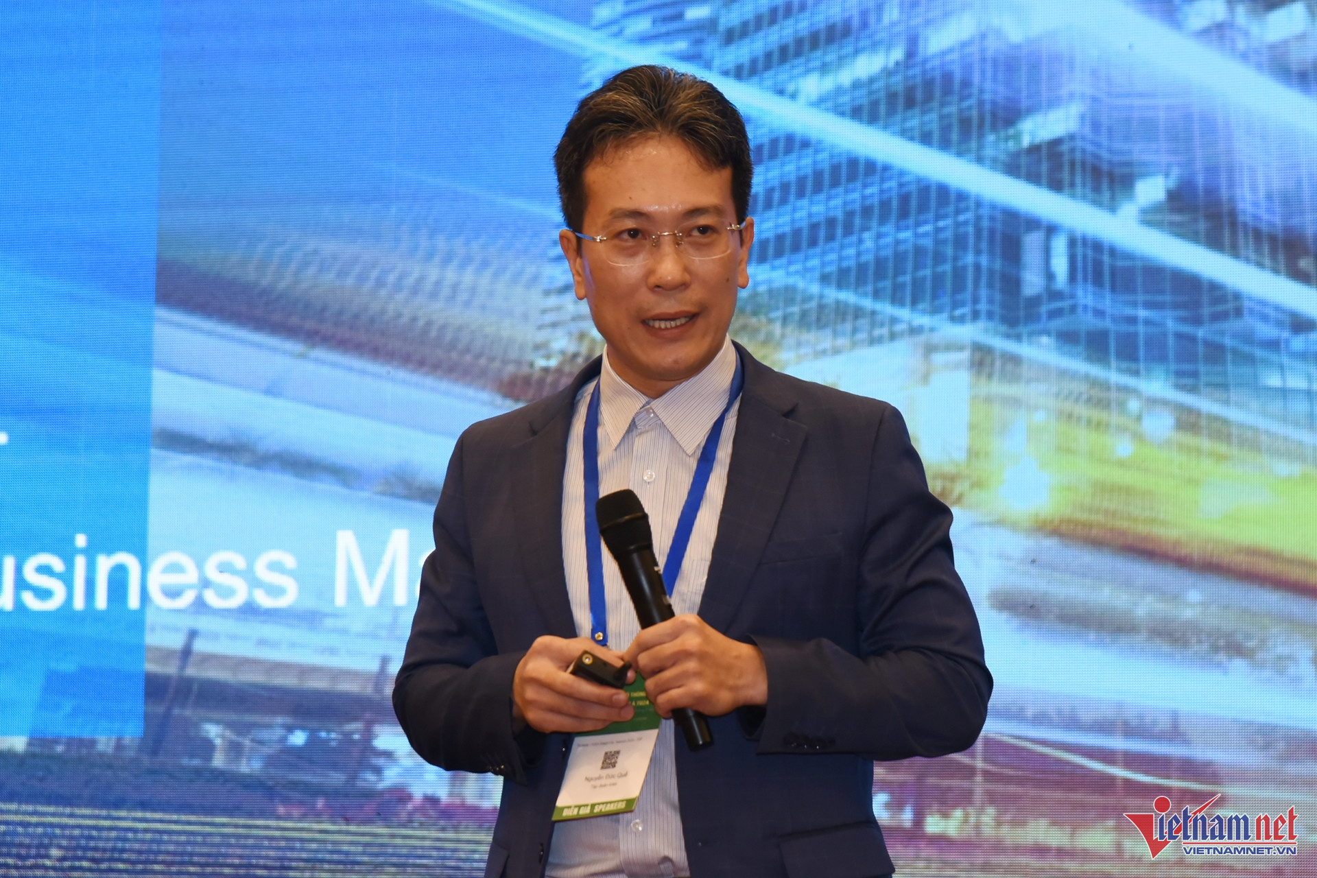 W-giao thong thong minh 2 1.jpg