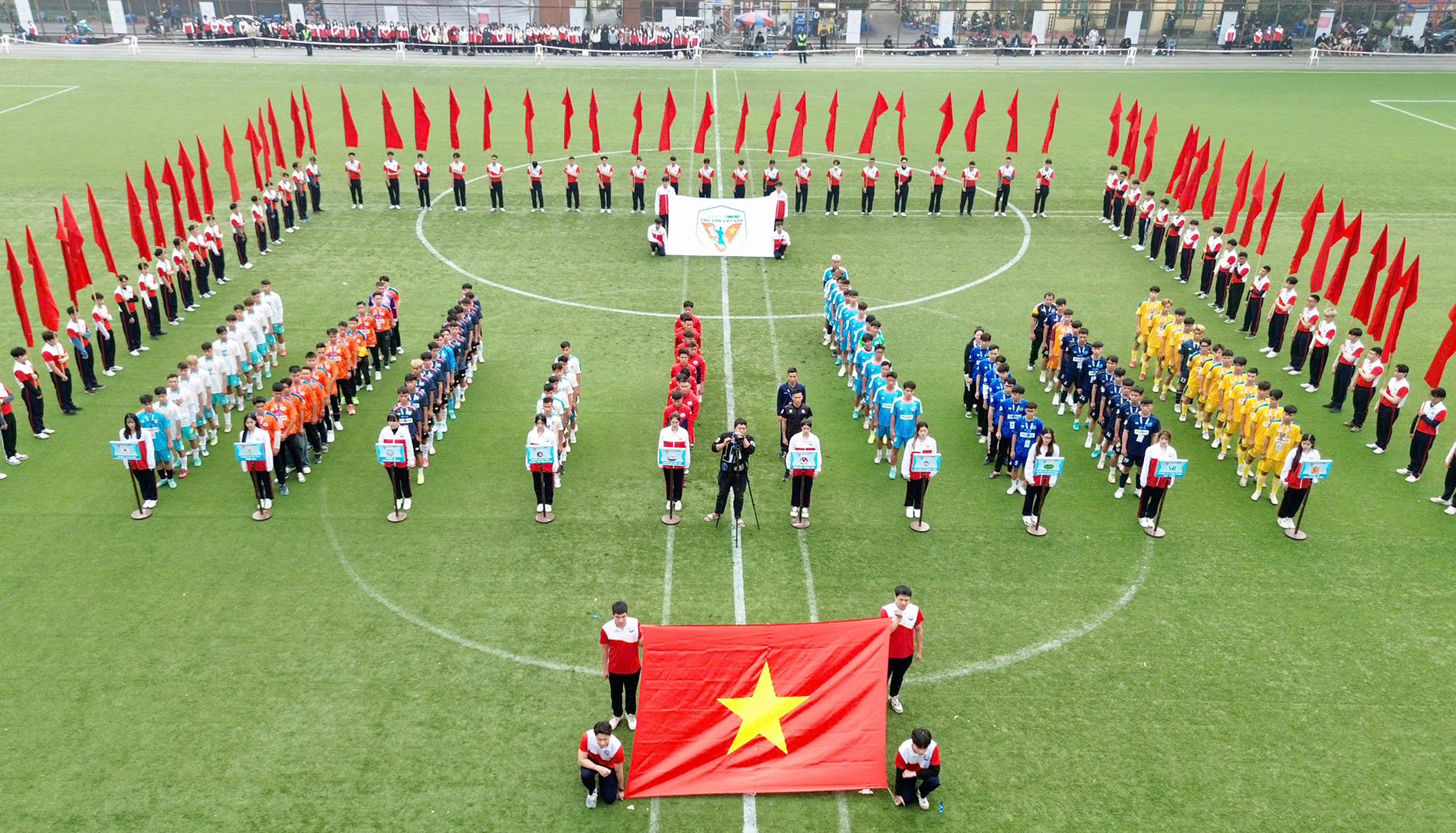 giai thanh nien 2.jpg