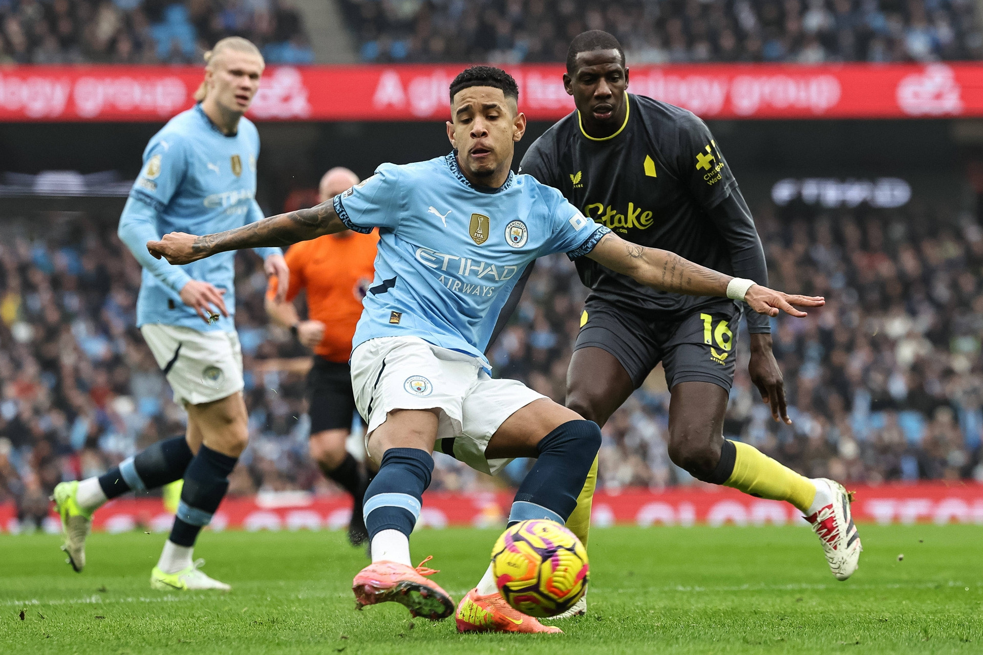 Haaland lập cú đúp, Man City hạ đẹp Everton