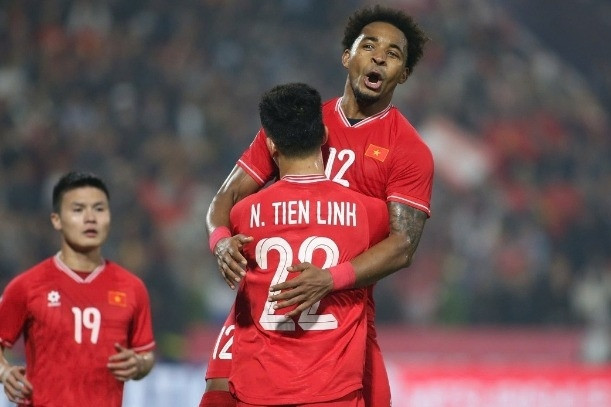 Nhường Tiến Linh đá penalty, Xuân Son nói 'không quan tâm ghi được bao nhiêu bàn'