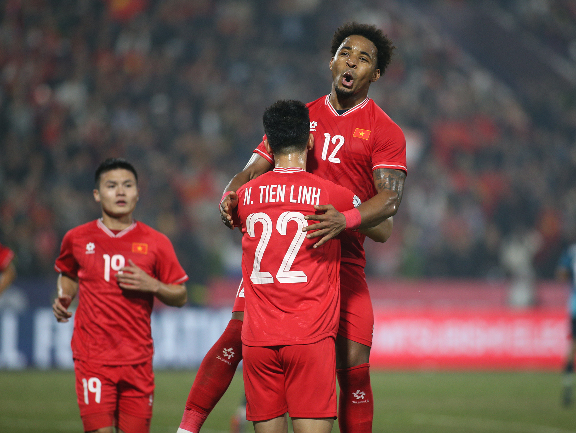 tuyen viet nam singapore 2.JPG
