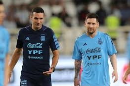 Argentina gia hạn người hùng Lionel Scaloni đến 2026