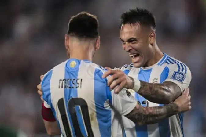 Messi bùng nổ, Argentina thắng trận '3 sao'
