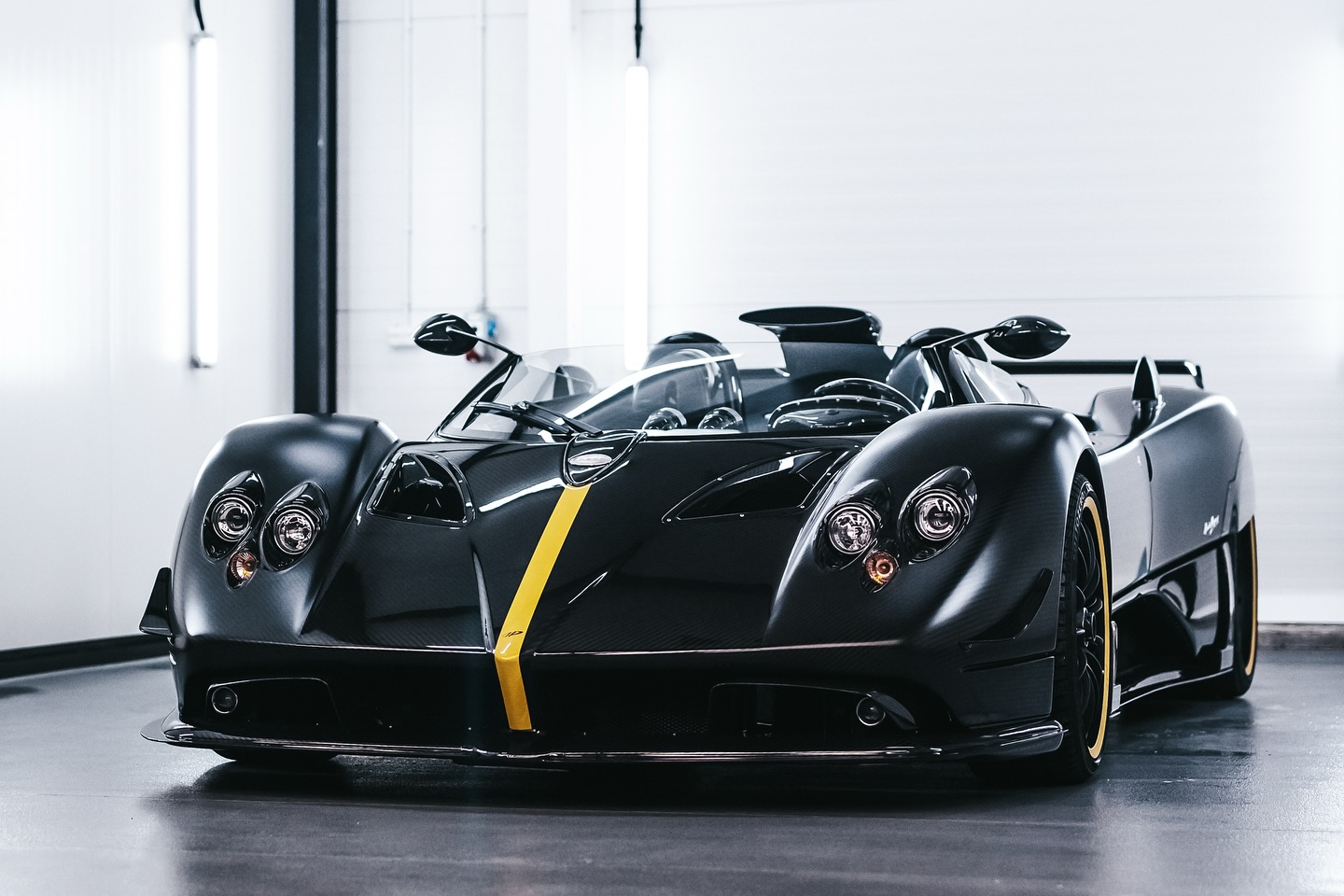 Pagani Zonda HP Barchetta 2.png