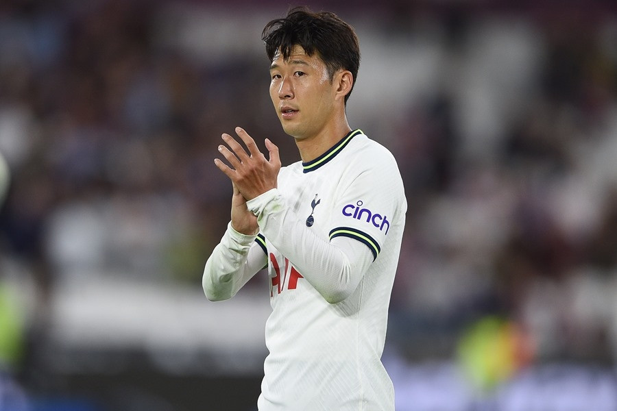 Son Heung-min vẽ siêu phẩm sút phạt, fan Tottenham 'quay xe'