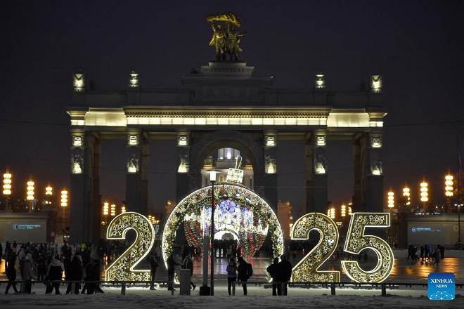 the gioi chao nam moi.jpg