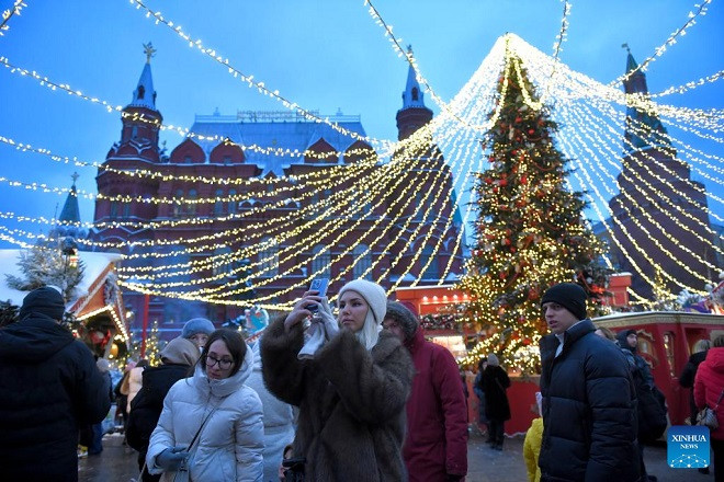 the gioi chao nam moi 3.jpg