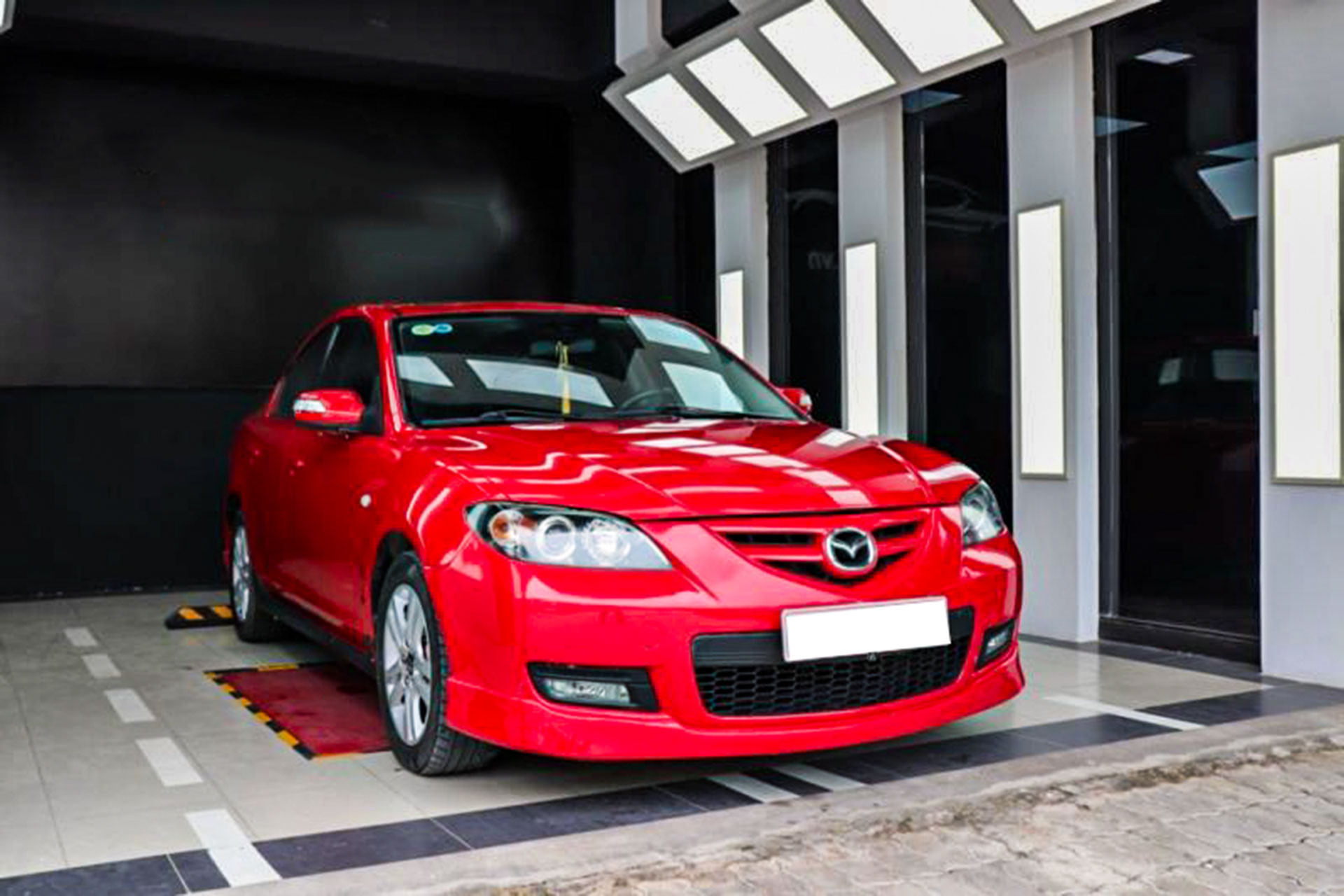 MAZDA 3 PHIÊN BẢN 2.5L 2009 MẠNH MẼ VÀ VẬN HÀNH ỔN ĐỊNH