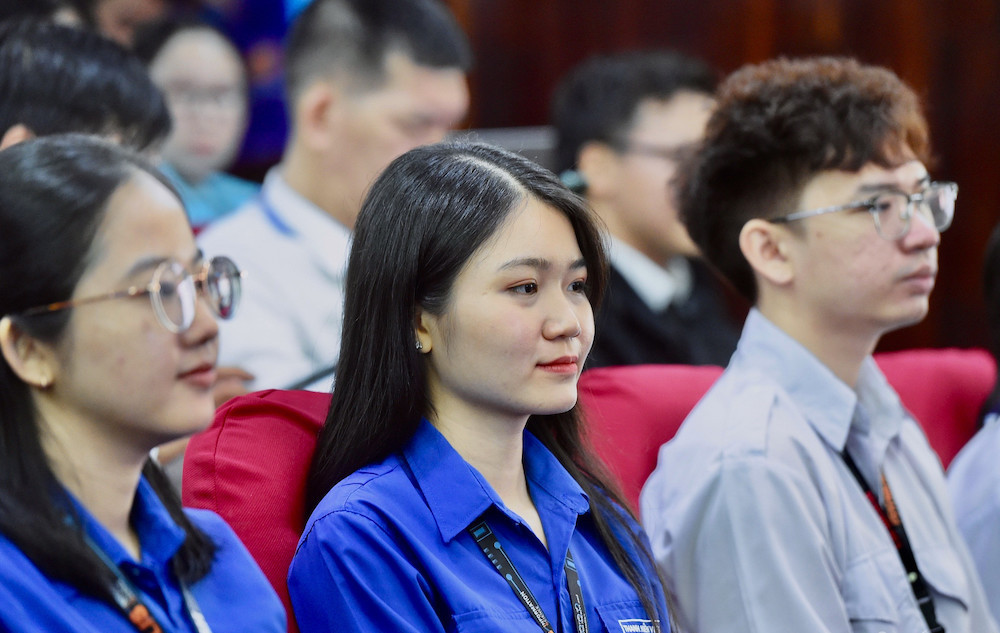 sinh vien nhan van 1288.jpeg