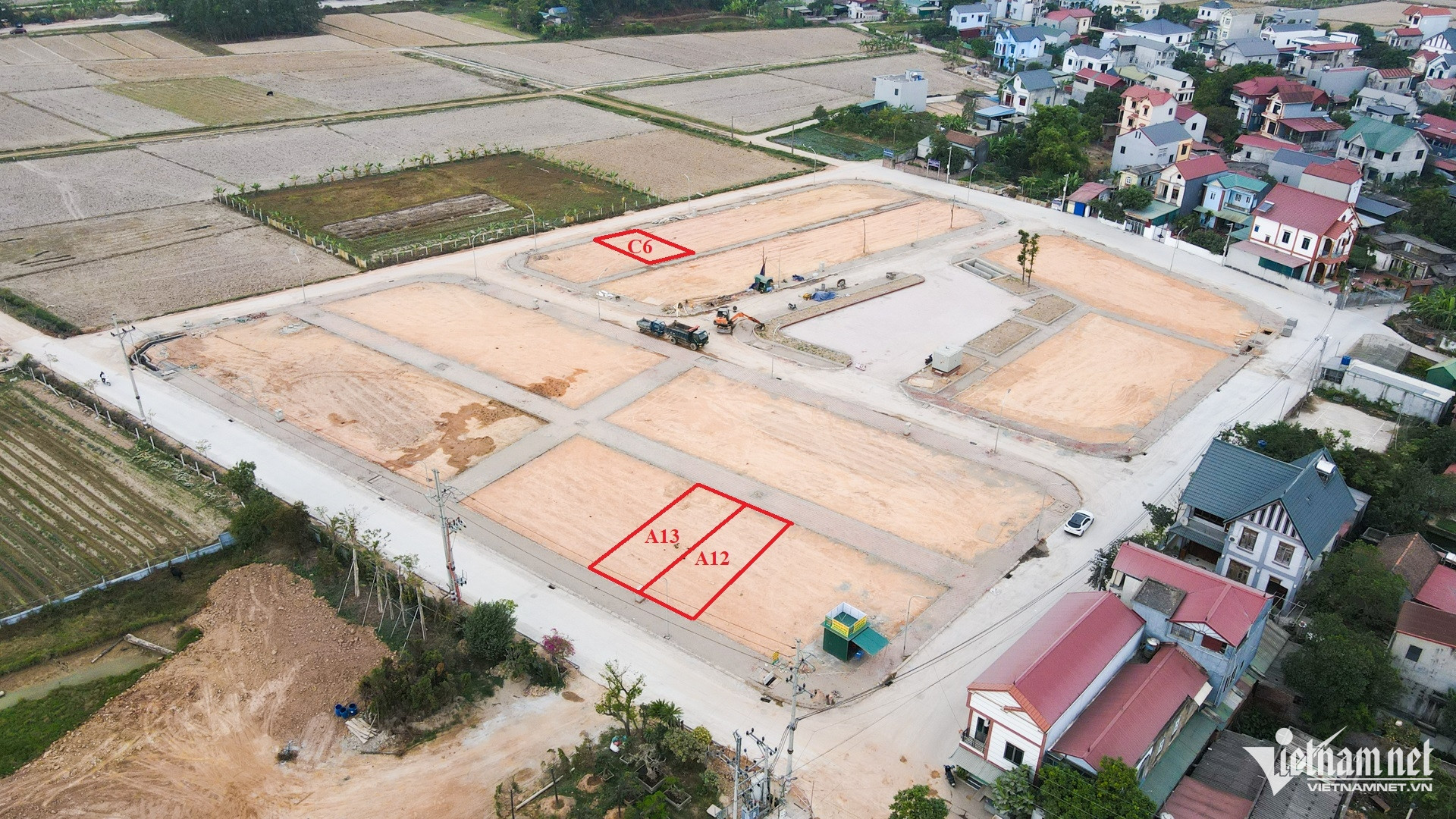 W-bat dong san edit.jpg