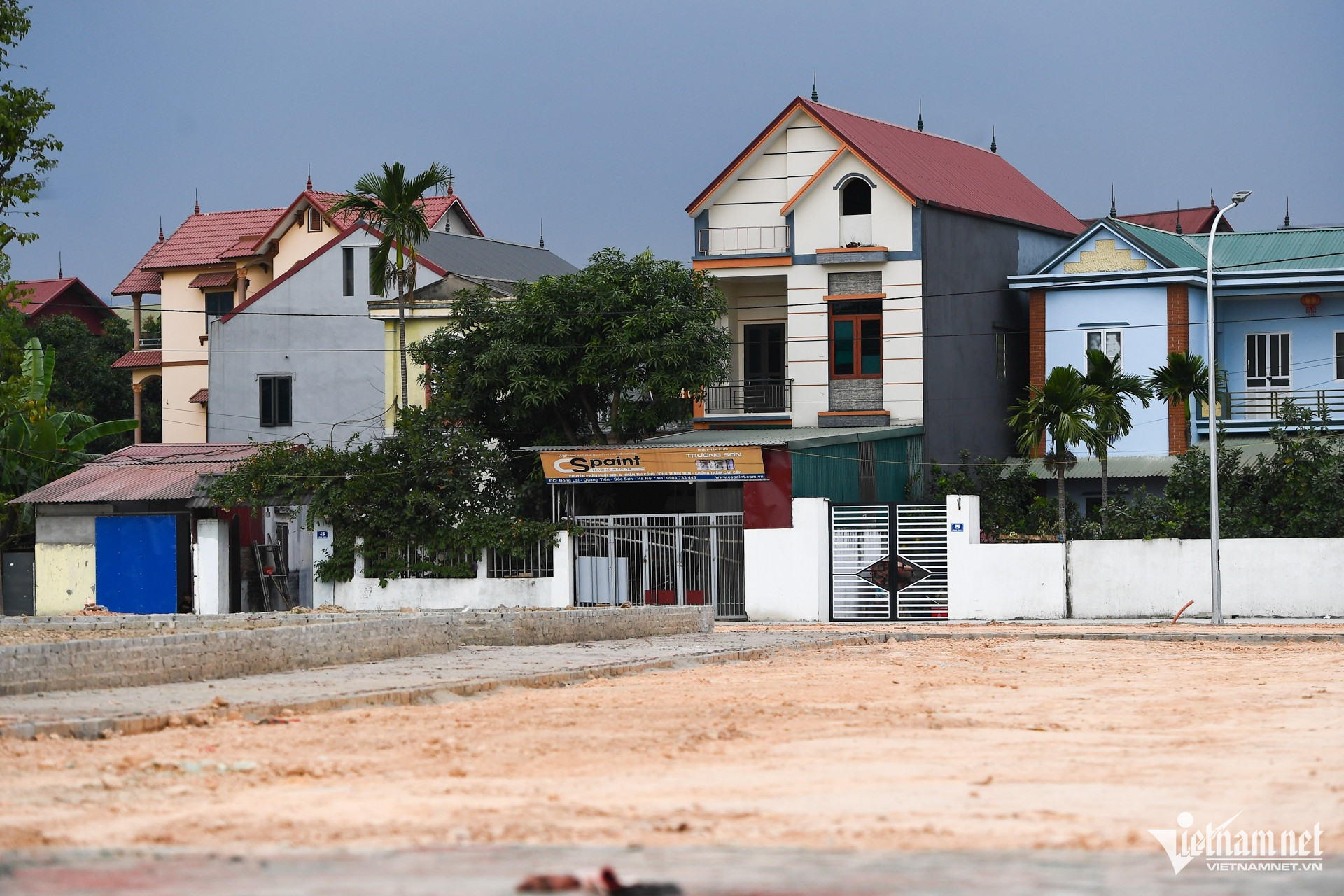 W-bat dong san soc son khu dat 30 ty 11.jpg