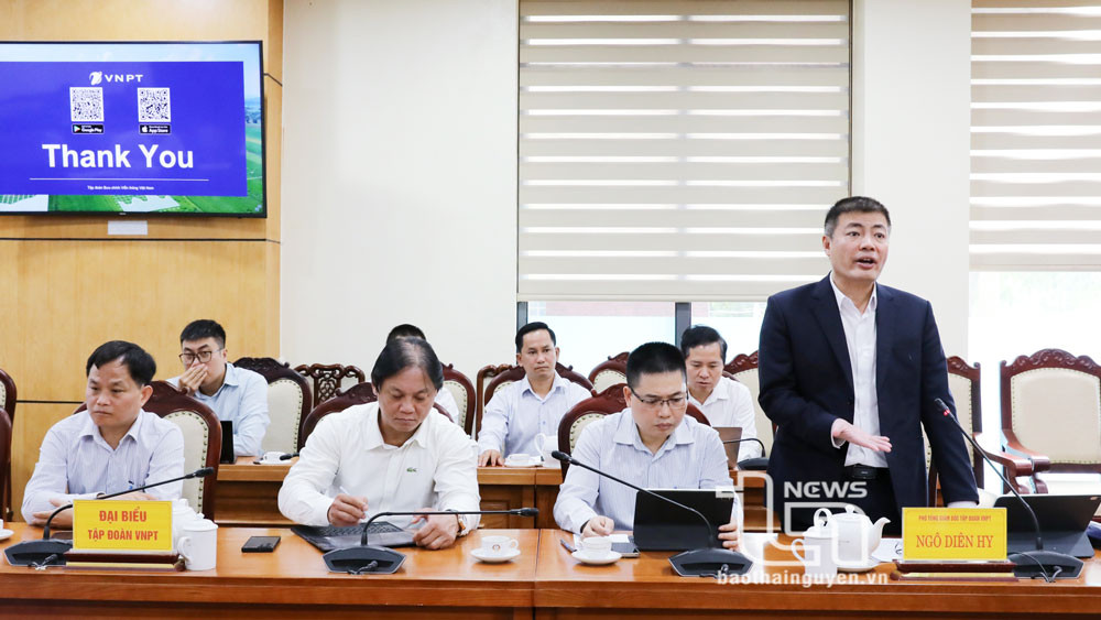 Lãnh đạo Tập đoàn VNPT đề xuất giải pháp công nghệ số hỗ trợ phát triển ngành chè Thái Nguyên.