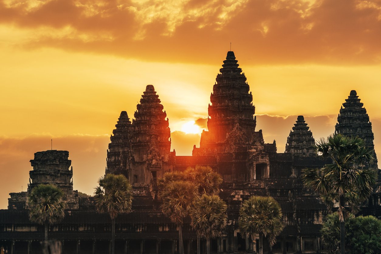 Khách Việt thăm Angkor Wat, xúc động thấy đóa sen trong tay bức tượng cổ