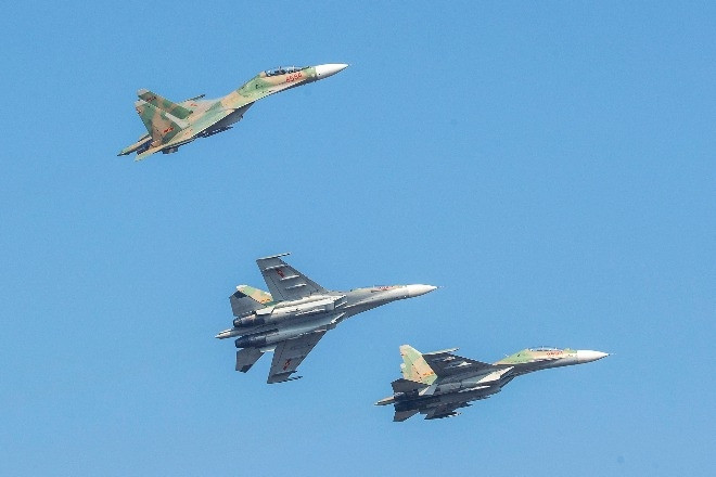 Phi công Su-30MK2 'hé lộ' bài bay độc đáo sẽ biểu diễn ở triển lãm Quốc phòng