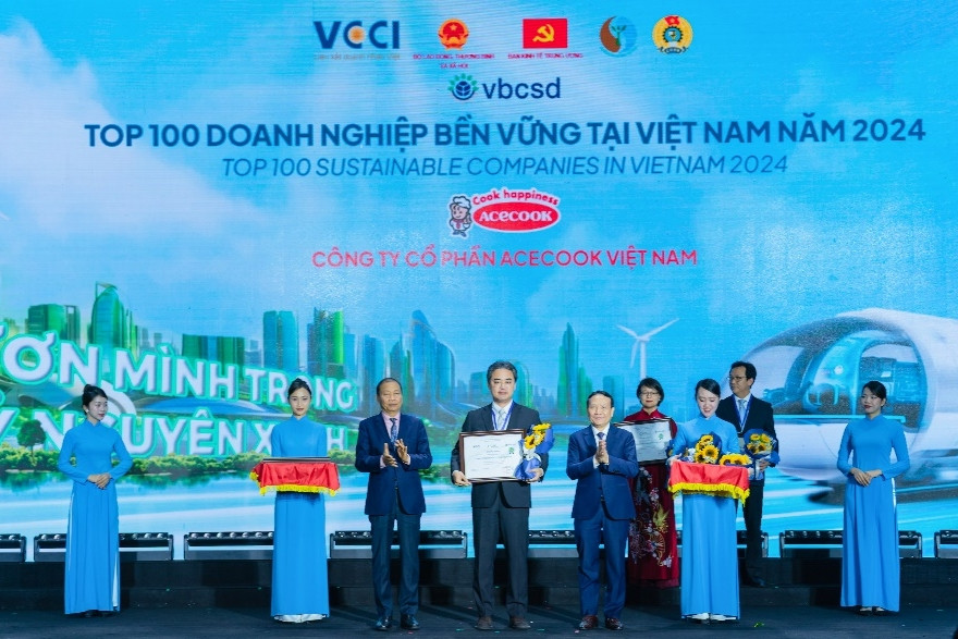 Acecook Việt Nam thăng hạng trong Top 100 Doanh nghiệp bền vững