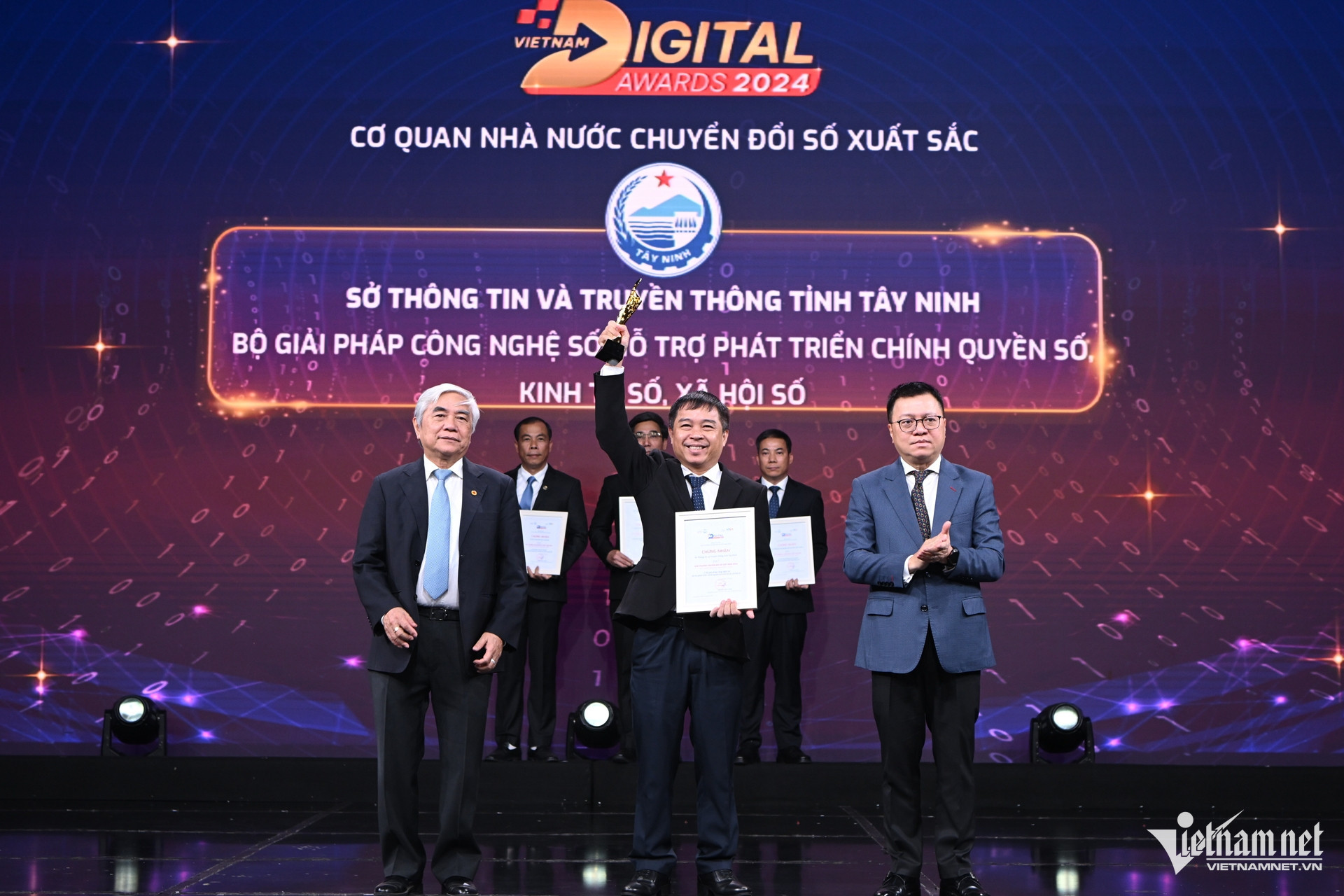 w tay ninh 1 9831.jpg