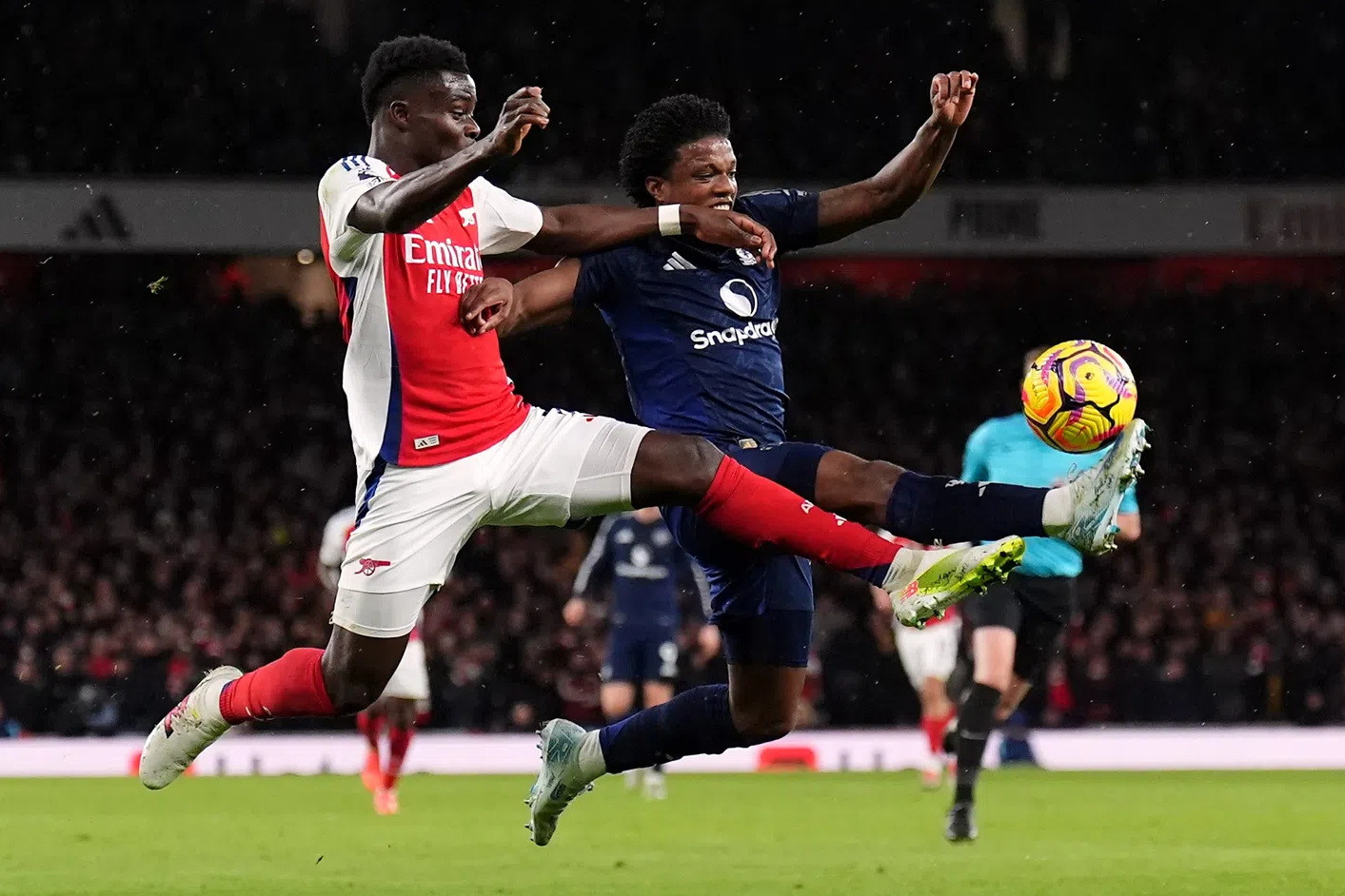 PRO Shots. Arsenal MU Malacia.jpg