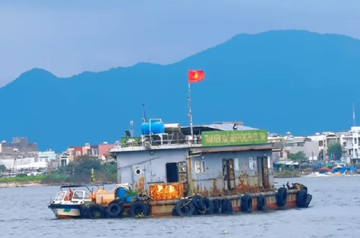 Tin 11 Canh bao tai nan tren bien.jpg