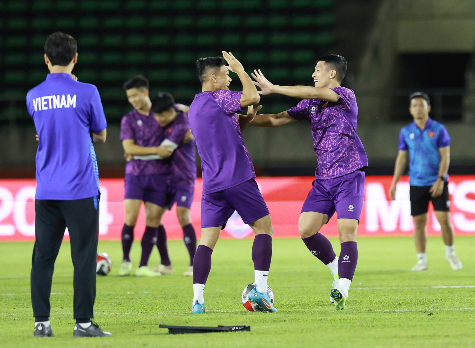 tuyen viet nam 10.jpg