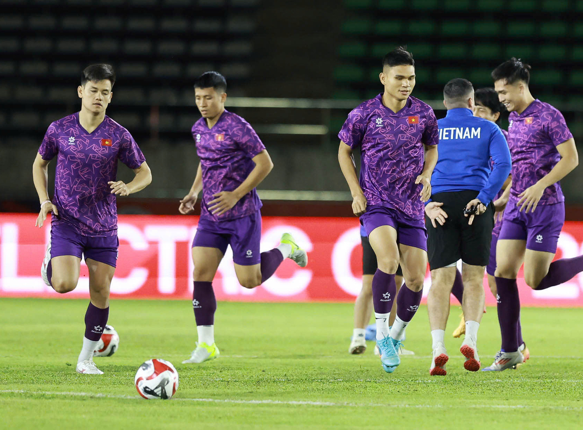 tuyen viet nam 2.jpg