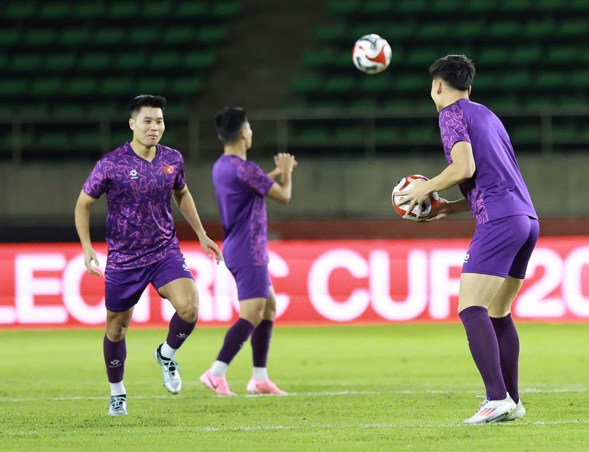 tuyen viet nam 8.jpg