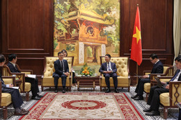 Đề nghị Hàn Quốc chia sẻ kinh nghiệm phát triển ngành bán dẫn với Việt Nam