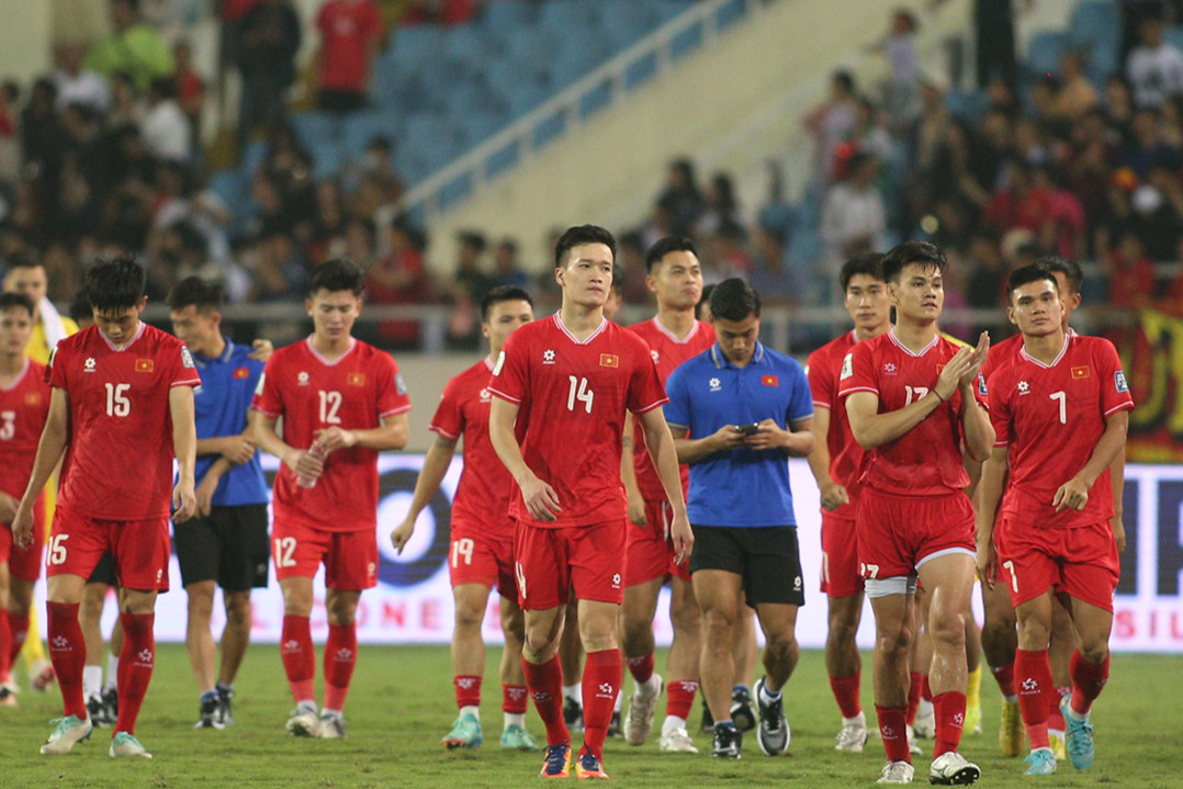 Tuyển Việt Nam: Tưởng dễ mà lại khó với HLV Kim Sang Sik