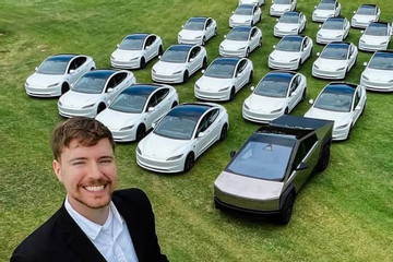 YouTuber đình đám tổ chức sinh nhật độc đáo, tặng 26 xe hơi cho người hâm mộ