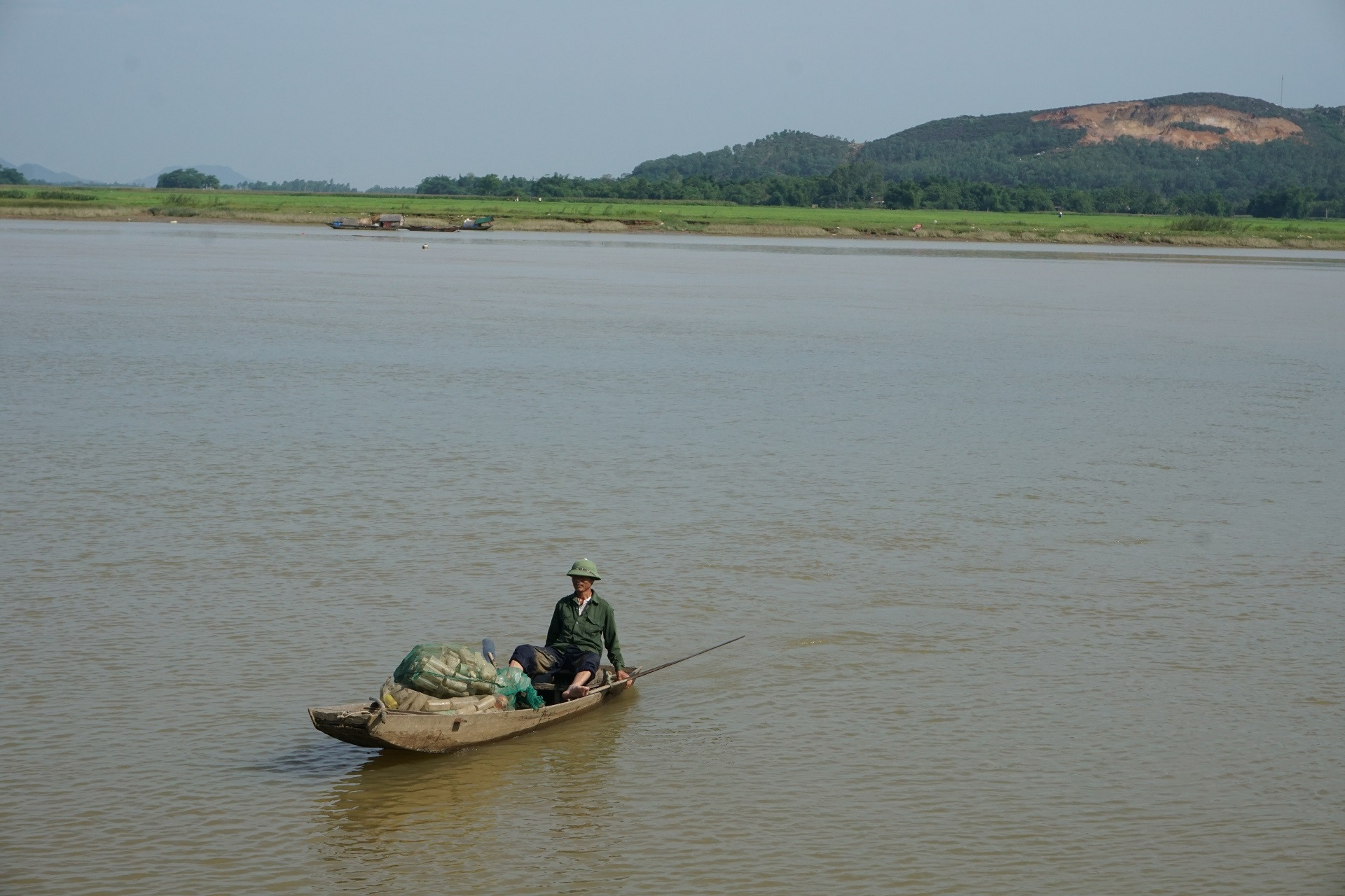 Làng tôi nằm dưới đáy sông Lam