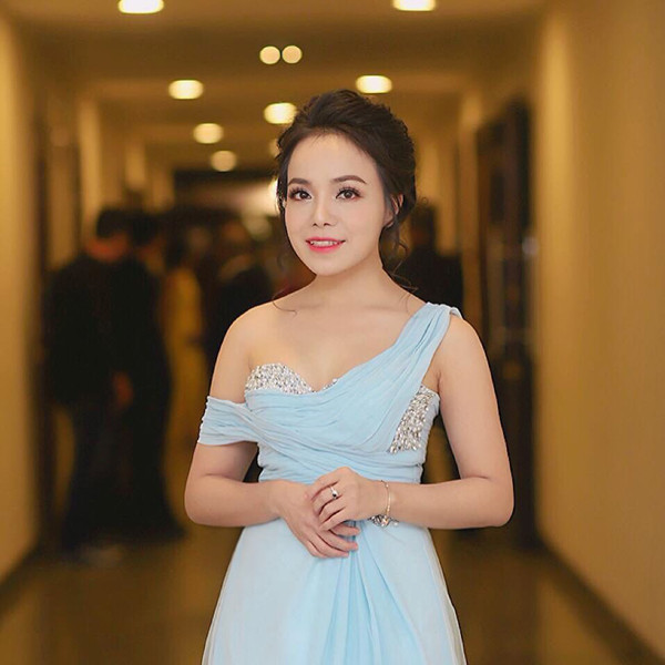 Nữ NSƯT nổi tiếng dòng nhạc đỏ có nhan sắc trẻ đẹp ở tuổi 48 nhưng kín tiếng về đời tư- Ảnh 6.