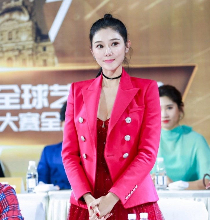 triệu nhã kỳ.jpg