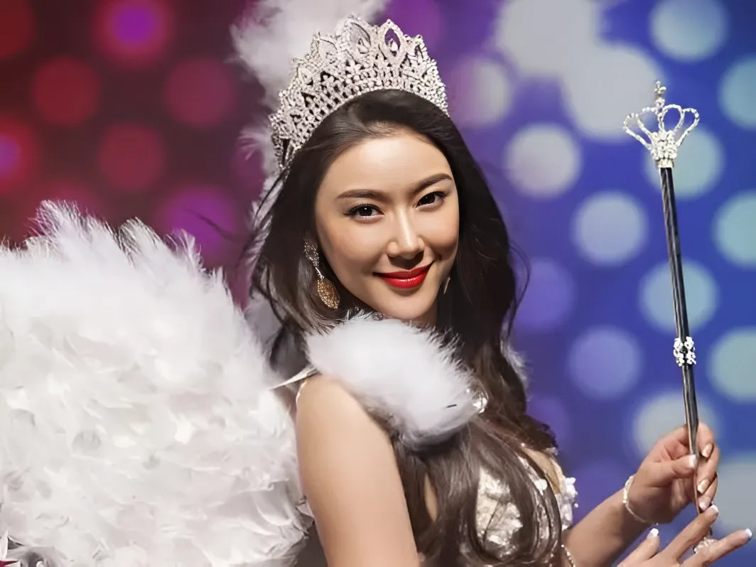 triệu nhã kỳ 2.jpg