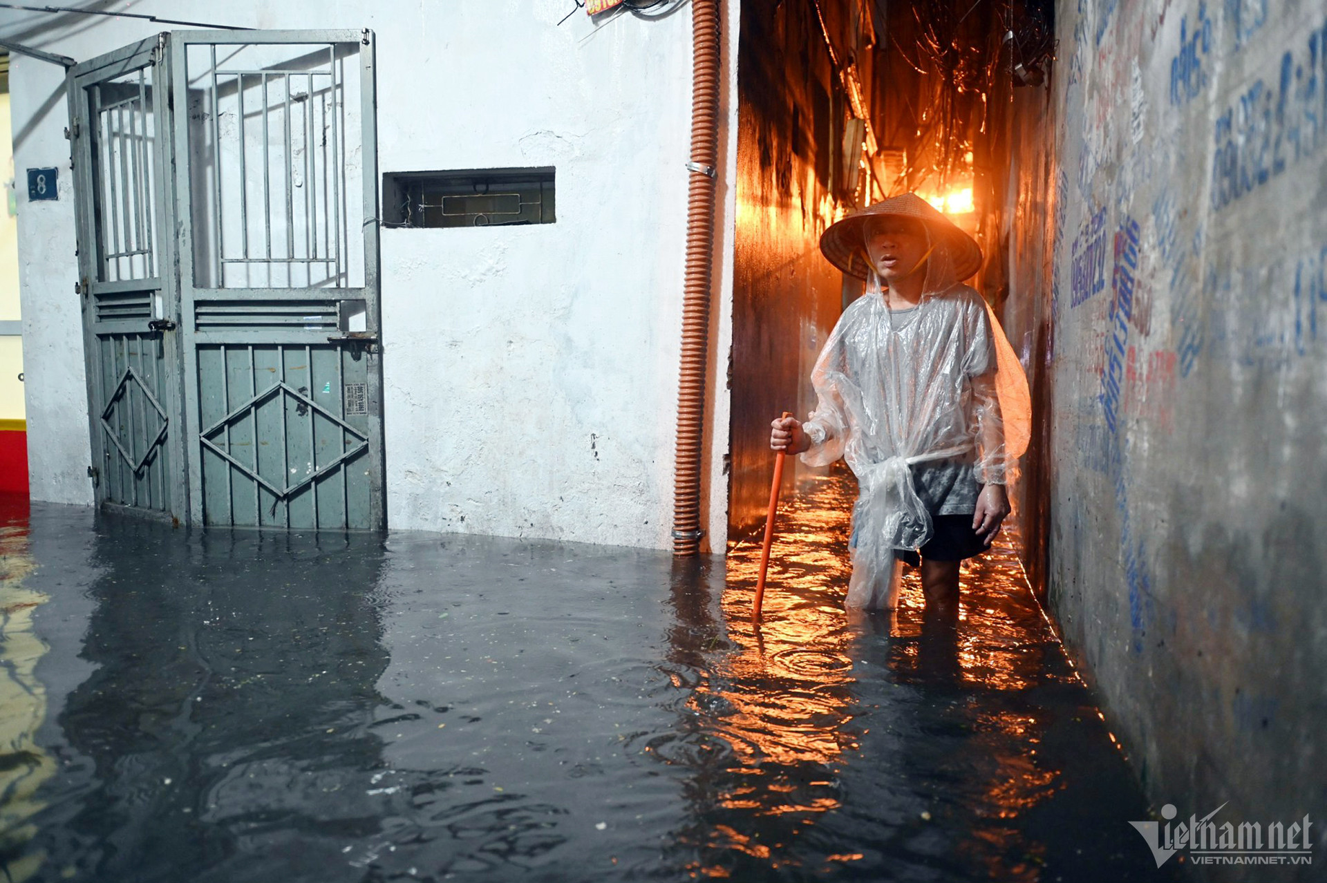 W-mua ngap ha noi.jpg