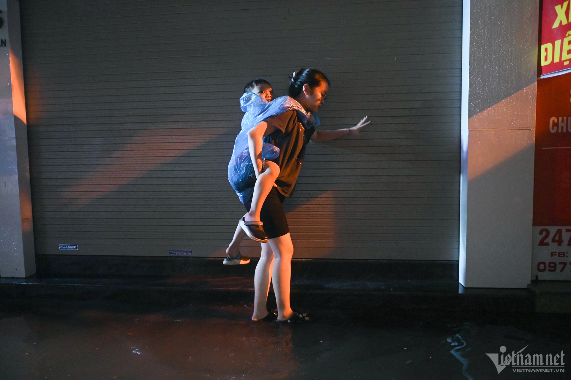 W-mua ngap ha noi0.jpg